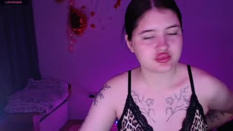 blackroseonee online show from May 10, 2026, 9:53 pm
