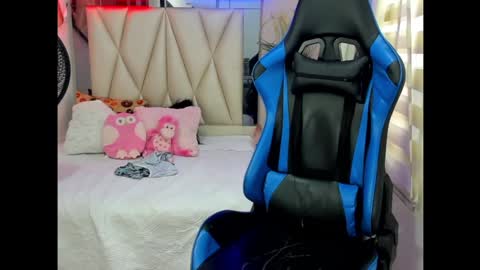 Snapshot of blacksex_boy chatting on December 8, 2024, 3:35 pm Marlon online show from December 8, 2024, 3:35 pm
