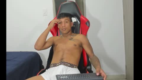 Snapshot of blacksex_boy chatting on January 15, 2026, 8:12 pm Marlon online show from January 15, 2026, 8:12 pm