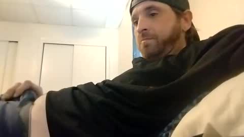 Snapshot of blahblam420 chatting on December 28, 2024, 2:43 am blahblam420 online show from December 28, 2024, 2:43 am