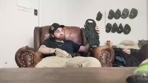 Snapshot of blahblam420 chatting on November 25, 2025, 2:55 am blahblam420 online show from November 25, 2025, 2:55 am