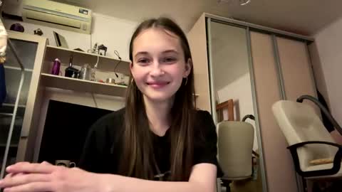 Snapshot of blairpimenta chatting on May 31, 2026, 7:15 pm Mia online show from May 31, 2026, 7:15 pm
