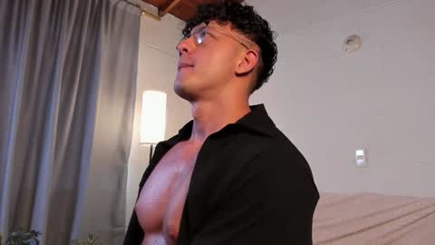 Blake Levi  Independent Model online show from December 21, 2024, 8:54 pm