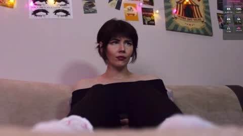 Britney online show from April 19, 2026, 6:10 pm