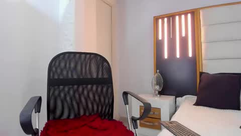 Snapshot of blakeadamss chatting on October 20, 2025, 3:12 pm Just Blake online show from October 20, 2025, 3:12 pm