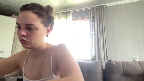 Snapshot of blanchbunt chatting on July 8, 2026, 6:18 am Angel online show from July 8, 2026, 6:18 am
