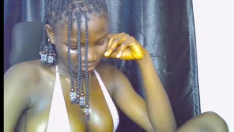 Snapshot of blaq_melanin chatting on May 5, 2026, 7:49 am nikky00 online show from May 5, 2026, 7:49 am
