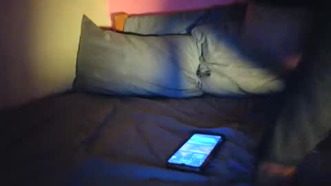 Snapshot of blathor30 chatting on November 16, 2025, 10:04 pm blathor and friends online show from November 16, 2025, 10:04 pm