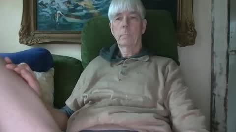 Snapshot of blomkuk chatting on December 15, 2025, 9:57 am blomkuk online show from December 15, 2025, 9:57 am