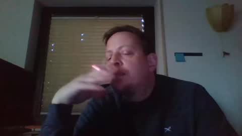 Snapshot of blonde32m chatting on December 23, 2024, 12:30 pm blonde32m online show from December 23, 2024, 12:30 pm