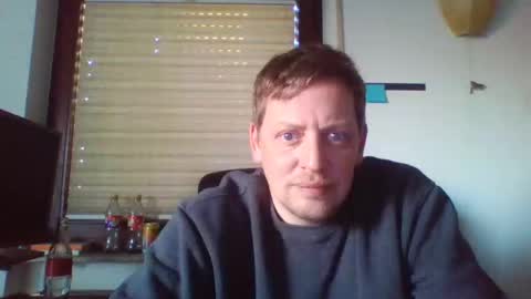 Snapshot of blonde32m chatting on December 31, 2024, 2:14 pm blonde32m online show from December 31, 2024, 2:14 pm