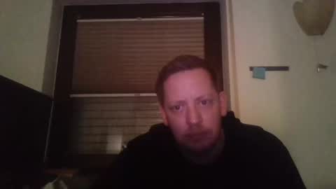 Snapshot of blonde32m chatting on January 15, 2025, 5:29 am blonde32m online show from January 15, 2025, 5:29 am