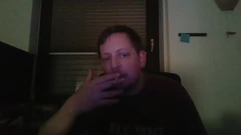 Snapshot of blonde32m chatting on February 3, 2025, 6:49 pm blonde32m online show from February 3, 2025, 6:49 pm