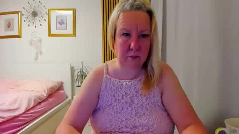 Nicole online show from March 9, 2026, 5:39 pm