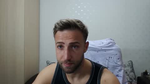 Mr Blond online show from November 3, 2025, 11:22 am