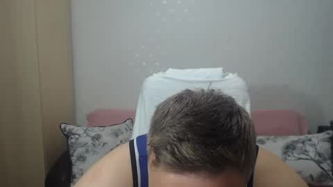 Mr Blond online show from May 4, 2026, 7:54 pm