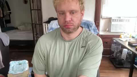 blondebluebear online show from March 30, 2026, 1:01 pm