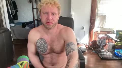 blondebluebear online show from April 20, 2026, 7:15 pm