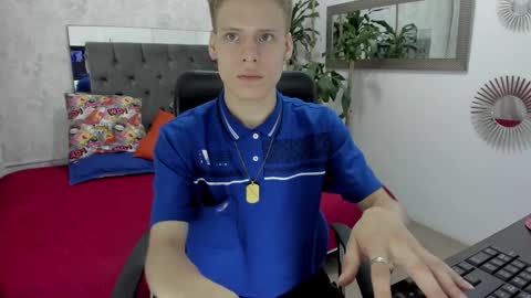 Snapshot of blondie_lover69 chatting on February 26, 2025, 7:27 pm Maleeth online show from February 26, 2025, 7:27 pm