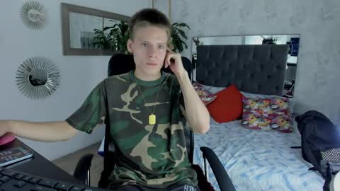 Snapshot of blondie_lover69 chatting on March 8, 2025, 6:26 pm Maleeth online show from March 8, 2025, 6:26 pm