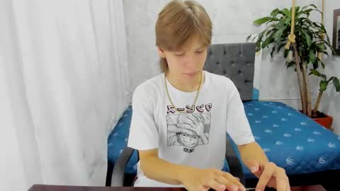 Snapshot of blondie_lover69 chatting on September 25, 2025, 9:29 pm Maleeth online show from September 25, 2025, 9:29 pm