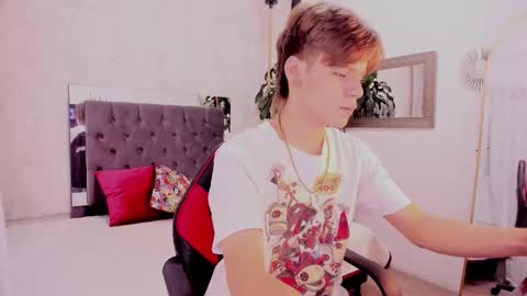 Snapshot of blondie_lover69 chatting on October 19, 2025, 8:20 pm Maleeth online show from October 19, 2025, 8:20 pm