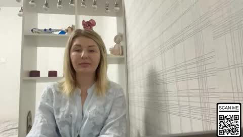 Snapshot of blondie_xoxoxo chatting on January 10, 2026, 12:40 pm blondie_xoxoxo online show from January 10, 2026, 12:40 pm