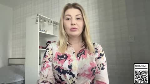 Snapshot of blondie_xoxoxo chatting on January 17, 2026, 10:20 am blondie_xoxoxo online show from January 17, 2026, 10:20 am