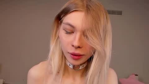 Snapshot of blondy_fina chatting on April 29, 2026, 4:38 am blondy_fina online show from April 29, 2026, 4:38 am