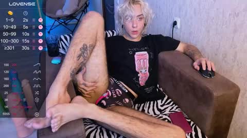 blooming_soul online show from September 30, 2025, 8:52 am