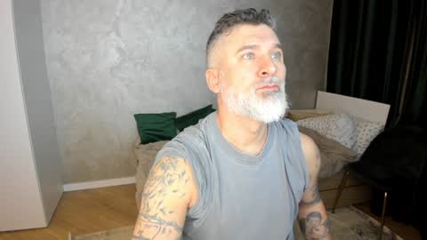 Snapshot of blowmyxxl chatting on February 7, 2025, 2:58 pm Nico online show from February 7, 2025, 2:58 pm