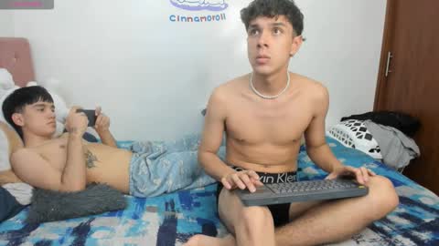 Blue online show from September 23, 2025, 7:33 am