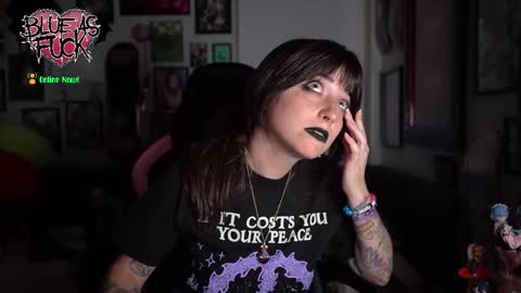 Blue online show from November 23, 2025, 1:49 am