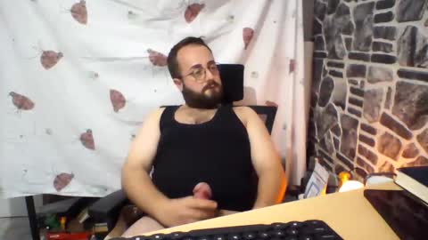 blueb7900 online show from December 4, 2025, 7:00 pm