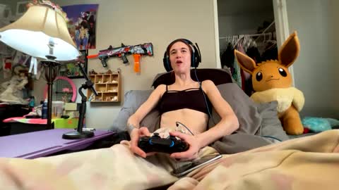 Snapshot of bluebloodednorsewitch chatting on January 20, 2025, 11:10 pm bluebloodednorsewitch online show from January 20, 2025, 11:10 pm