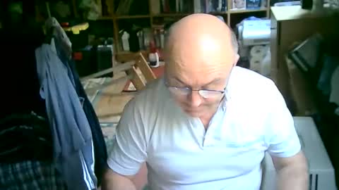 bluebox65 online show from October 18, 2025, 12:17 pm