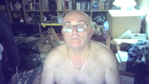 bluebox65 online show from November 28, 2025, 5:37 pm