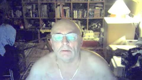 bluebox65 online show from December 14, 2025, 4:34 pm