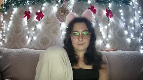 your playful butterfly online show from December 8, 2024, 5:55 pm