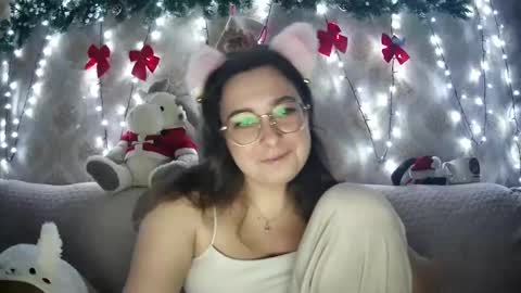 your playful butterfly online show from December 12, 2024, 9:15 pm