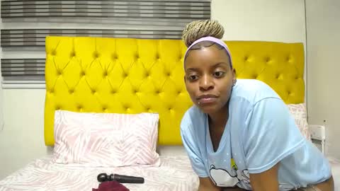 Tee online show from February 26, 2025, 2:37 am