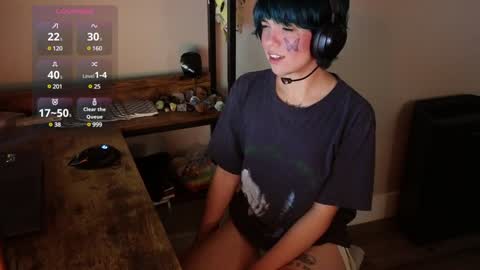 Snapshot of bluedweeb chatting on December 9, 2024, 5:07 am Blue online show from December 9, 2024, 5:07 am