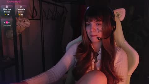 Snapshot of bluedweeb chatting on December 25, 2024, 5:48 am Blue online show from December 25, 2024, 5:48 am