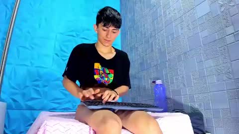 blueestar03 online show from December 9, 2024, 3:22 pm