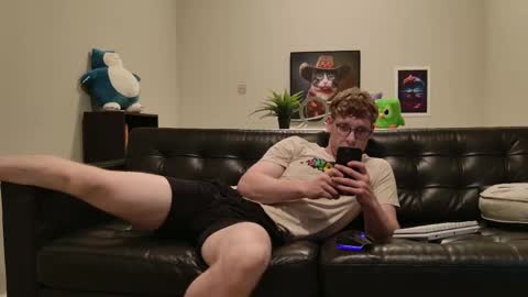 Snapshot of blueeyedtallguy chatting on September 19, 2025, 1:51 am blueeyedtallguy online show from September 19, 2025, 1:51 am