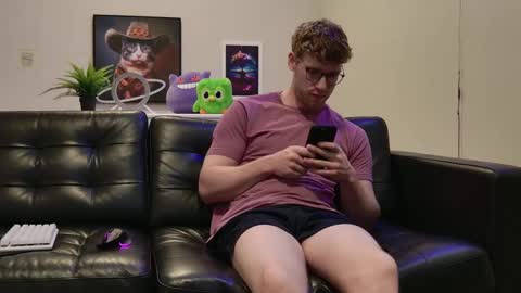 Snapshot of blueeyedtallguy chatting on October 3, 2025, 1:13 am blueeyedtallguy online show from October 3, 2025, 1:13 am