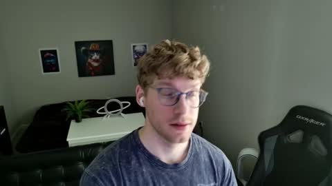 blueeyedtallguy online show from March 25, 2026, 9:32 pm