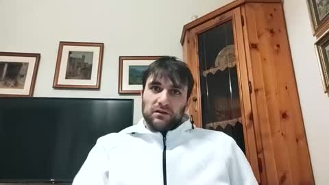 bluejoee online show from April 5, 2026, 9:39 am