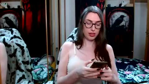 Bluerose online show from November 8, 2025, 9:57 pm