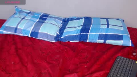 Violette 3 online show from December 19, 2024, 5:29 pm